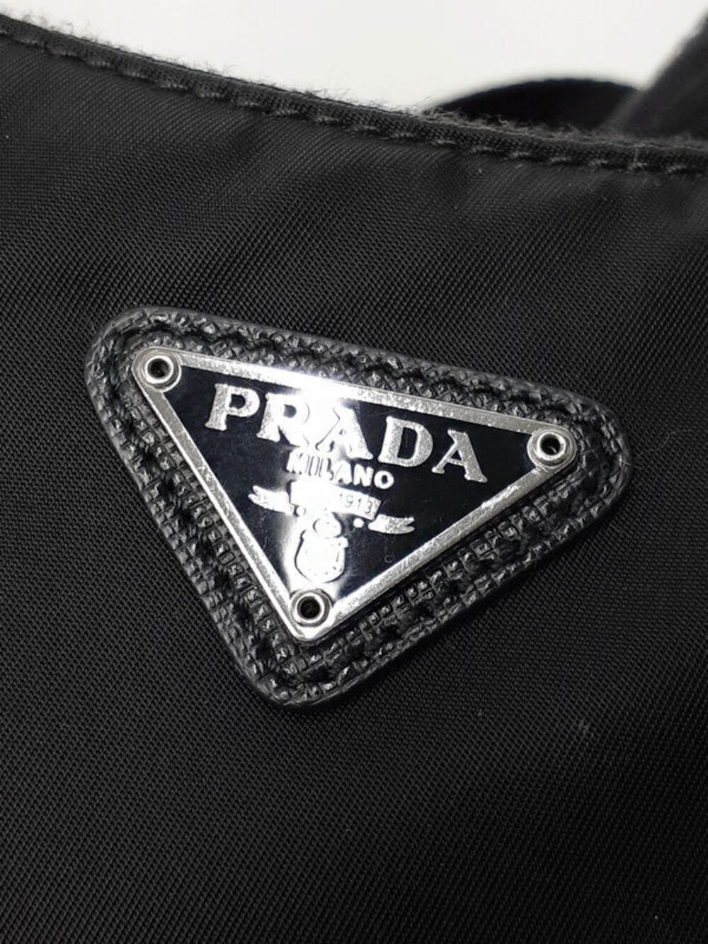 Prada Re Edition Bag - Picture 9 of 9